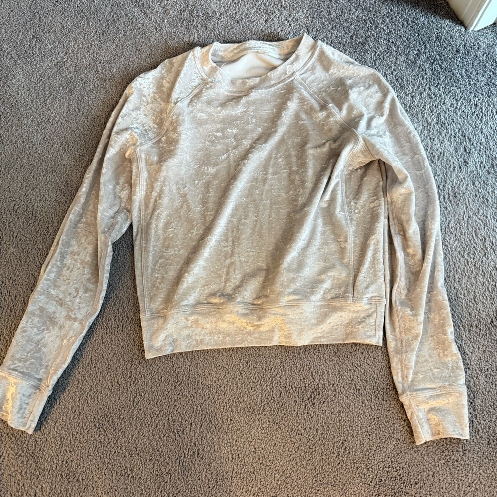Lululemon Athletica Silver Velvet Long Sleeve Top